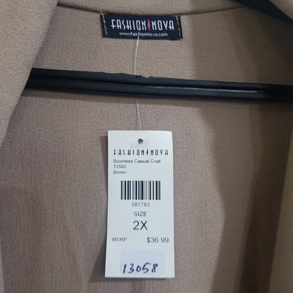 Business Casual Coat - Walnut - BRAND FASHION NOVA - AS PER TAG ITS SIZE IS 2X - Picture 3 of 7